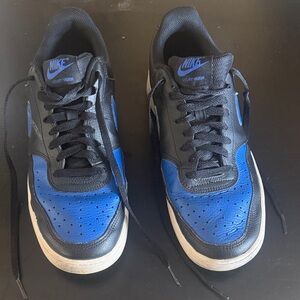 Nike Men's Black and Blue Sneakers